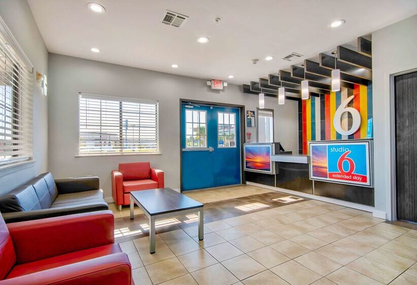 Studio 6port Arthur, Tx  Se