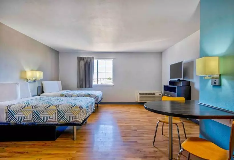 Studio 6port Arthur, Tx  Se