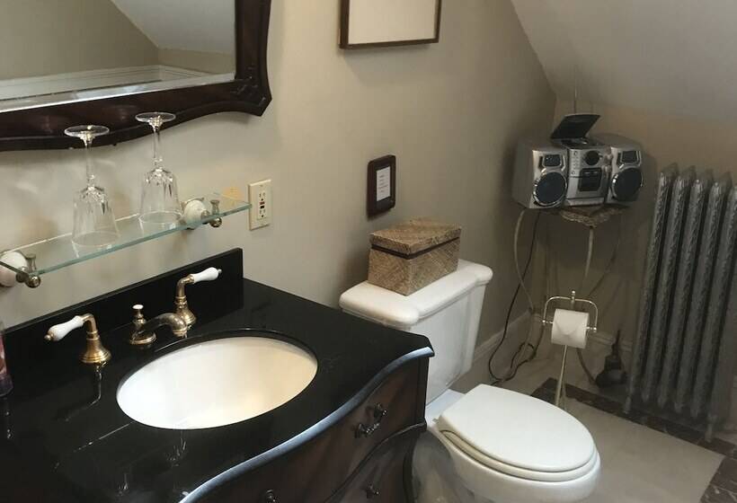 مبيت وإفطار Edgewood Manor