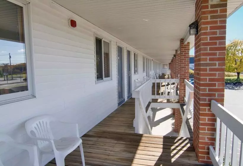 ホテル Americas Best Value Inn Biddeford