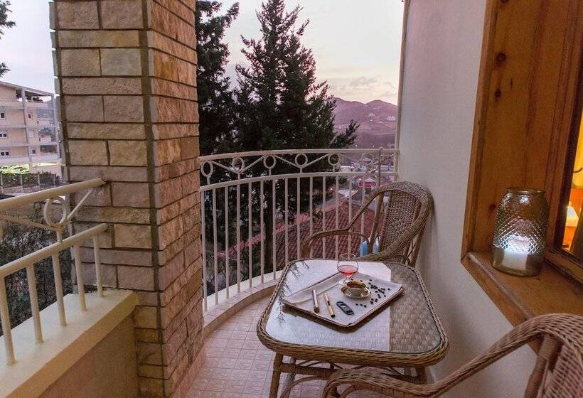 בית מלון כפרי Baron