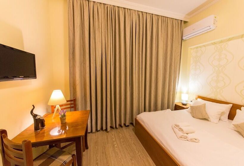 בית מלון כפרי Baron