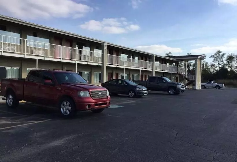 酒店 Big Spring Inn Madisonville