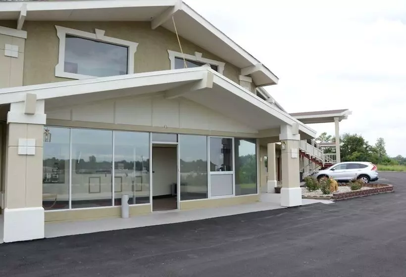 酒店 Big Spring Inn Madisonville