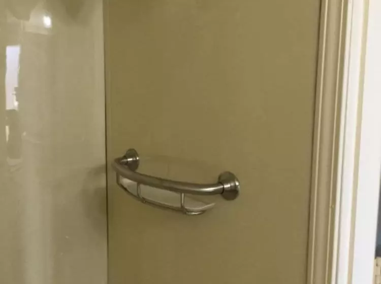 酒店 Big Spring Inn Madisonville