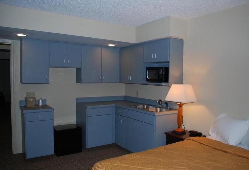 ホテル Clinton Inn & Suites