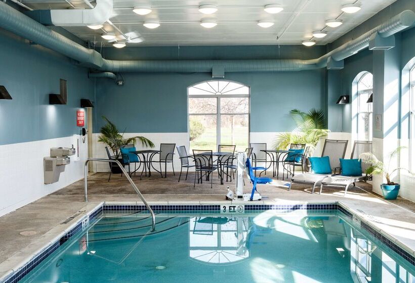 בית מלון כפרי Country Inn & Suites By Radisson, Harrisburg West Mechanicsburg