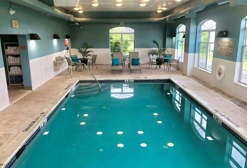 בית מלון כפרי Country Inn & Suites By Radisson, Harrisburg West Mechanicsburg