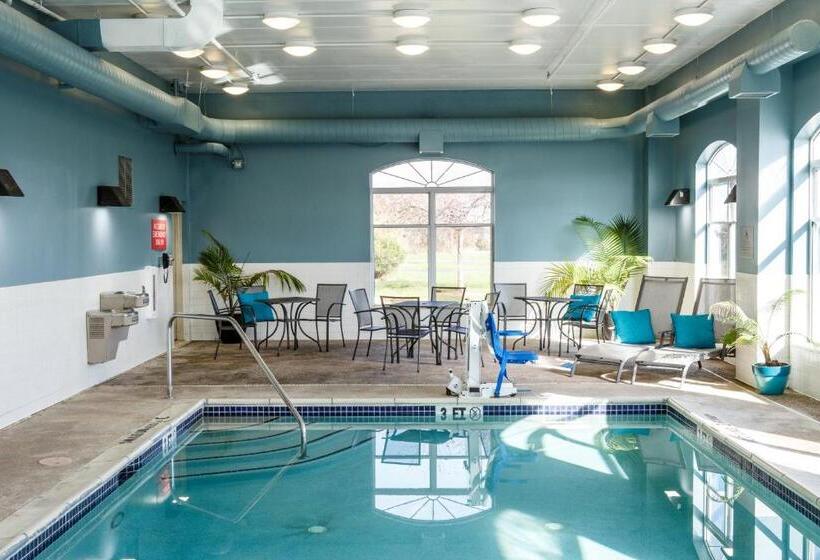 בית מלון כפרי Country Inn & Suites By Radisson, Harrisburg West Mechanicsburg