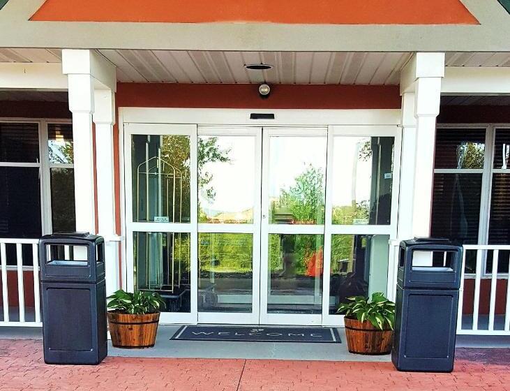 בית מלון כפרי Country Inn & Suites By Radisson, Harrisburg West Mechanicsburg