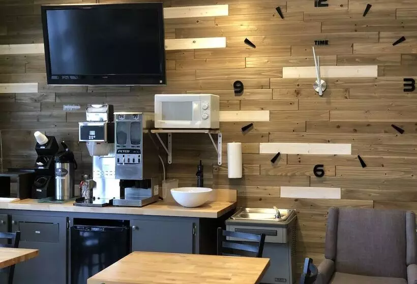 호텔 Deerfield Inn And Suites  Fairview