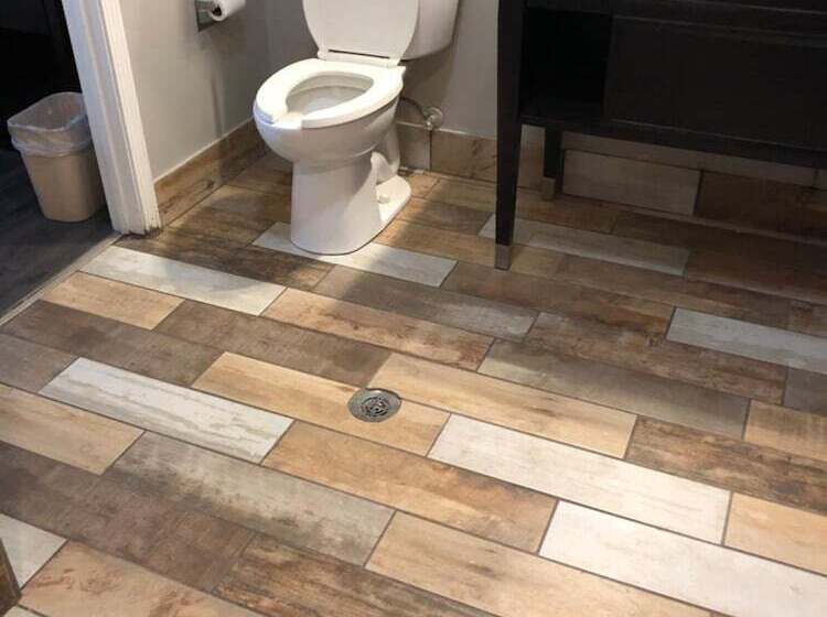 Отель Deerfield Inn And Suites  Fairview