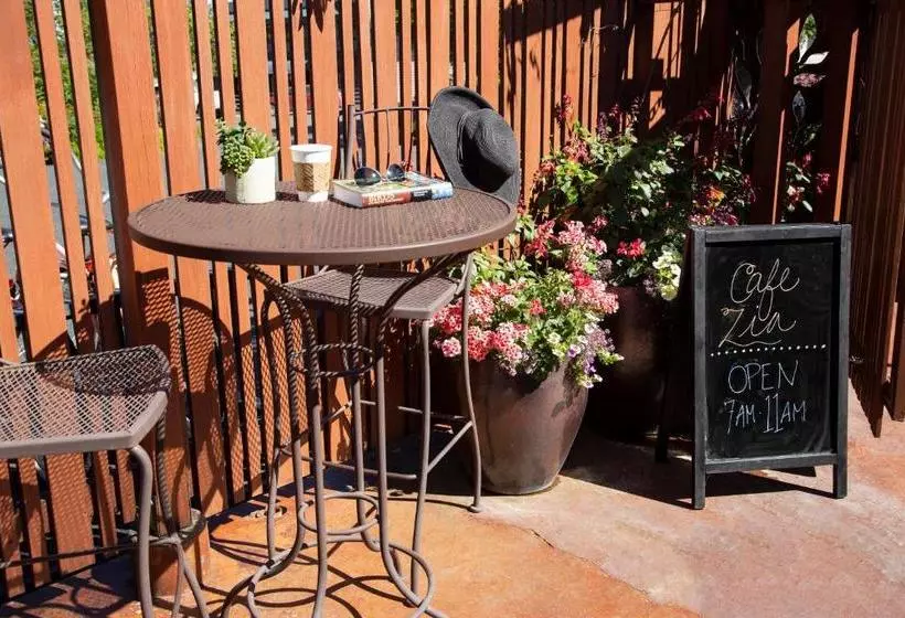 ホテル Earthbox Inn & Spa