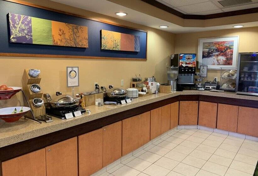 هتل Fairfield Inn And Suites By Marriott Marion