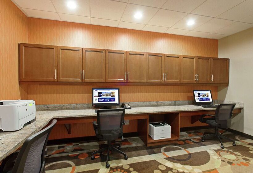 فندق Hampton Inn & Suites Seattle Airport/28th Ave