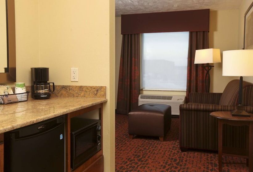هتل Hampton Inn & Suites By Hilton Fargo Medical Center