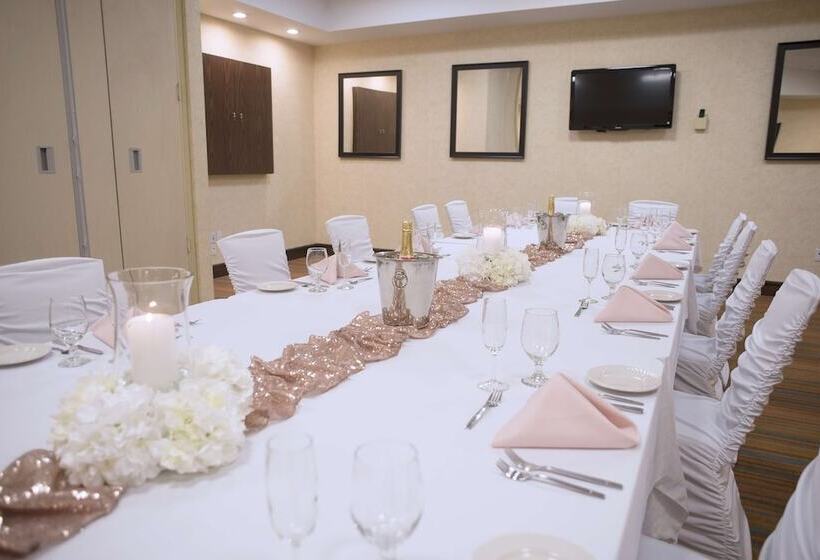 בית מלון כפרי Hilton Garden Inn Watertown/thousand Islands