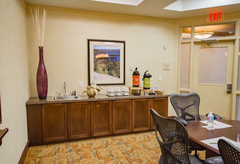 בית מלון כפרי Hilton Garden Inn Watertown/thousand Islands