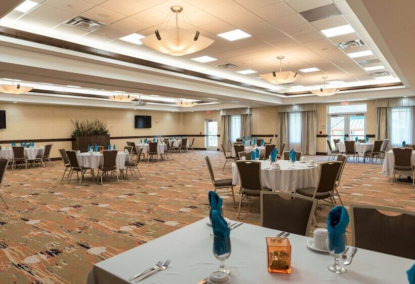 בית מלון כפרי Hilton Garden Inn Watertown/thousand Islands