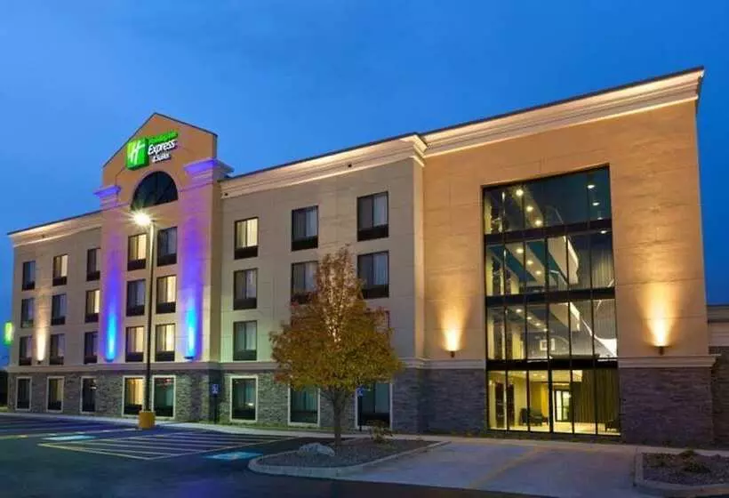 Hotelli Holiday Inn Express And Suites Batavia, An Ihg