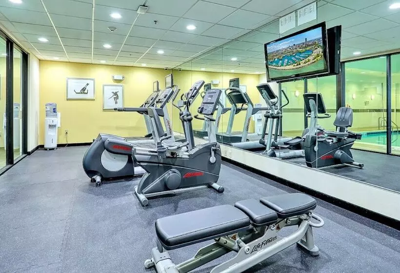 Hotelli Holiday Inn Express And Suites Batavia, An Ihg