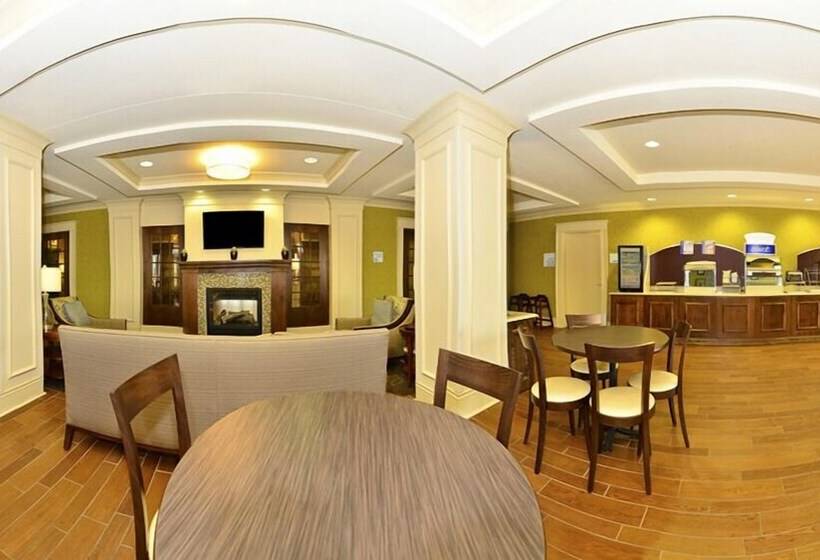 فندق Holiday Inn Express & Suites   Williston, An Ihg