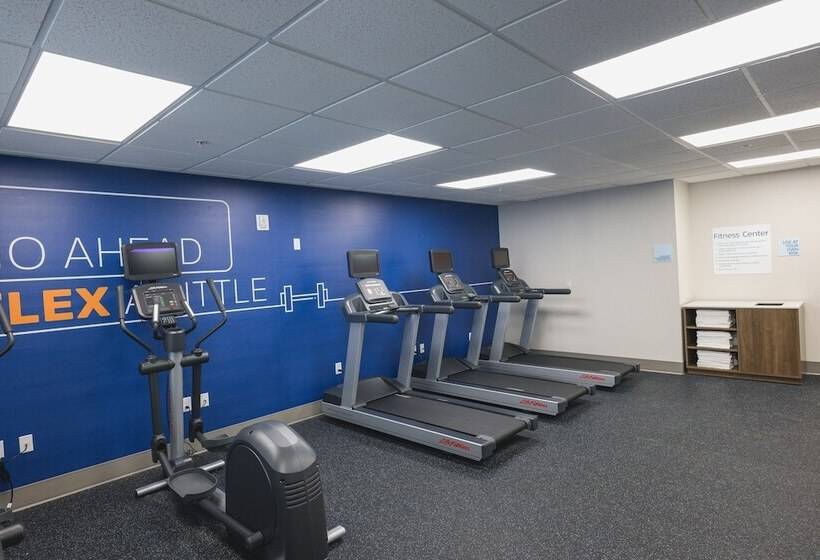 酒店 Holiday Inn Express & Suites Marquette, An Ihg