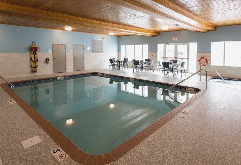 酒店 Holiday Inn Express & Suites Marquette, An Ihg