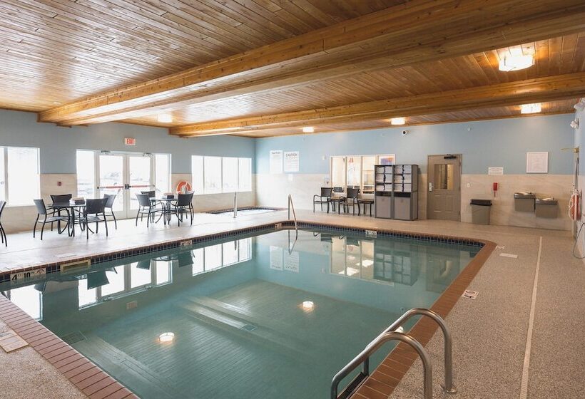 酒店 Holiday Inn Express & Suites Marquette, An Ihg