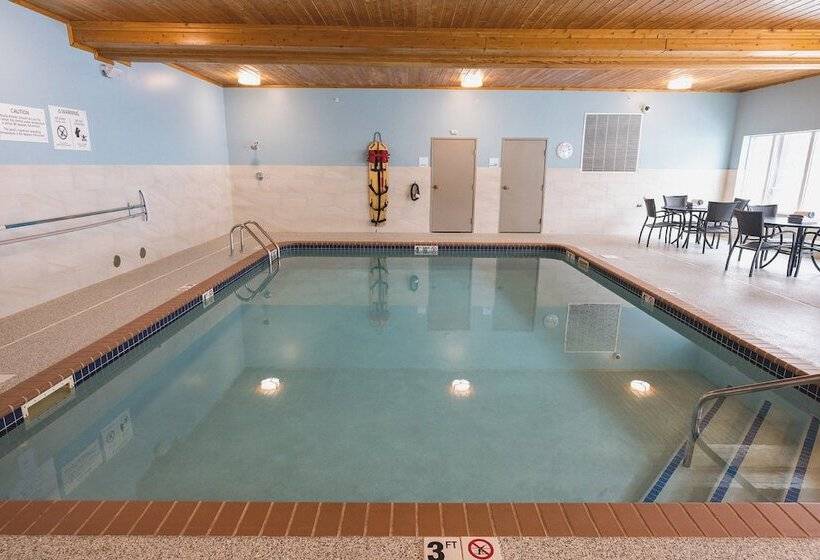 酒店 Holiday Inn Express & Suites Marquette, An Ihg