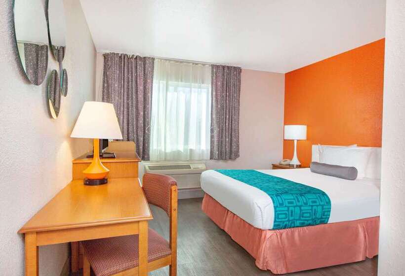 Hotel Howard Johnson By Wyndham Salem