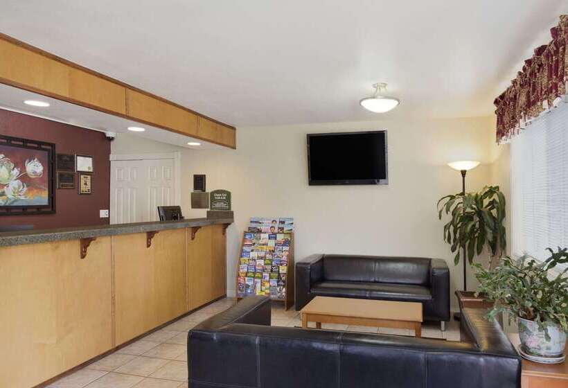 Hotel Howard Johnson By Wyndham Salem