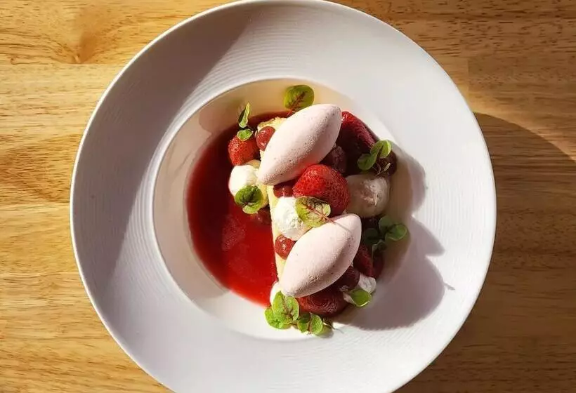 호텔 The Lodge At Moosehead Lake