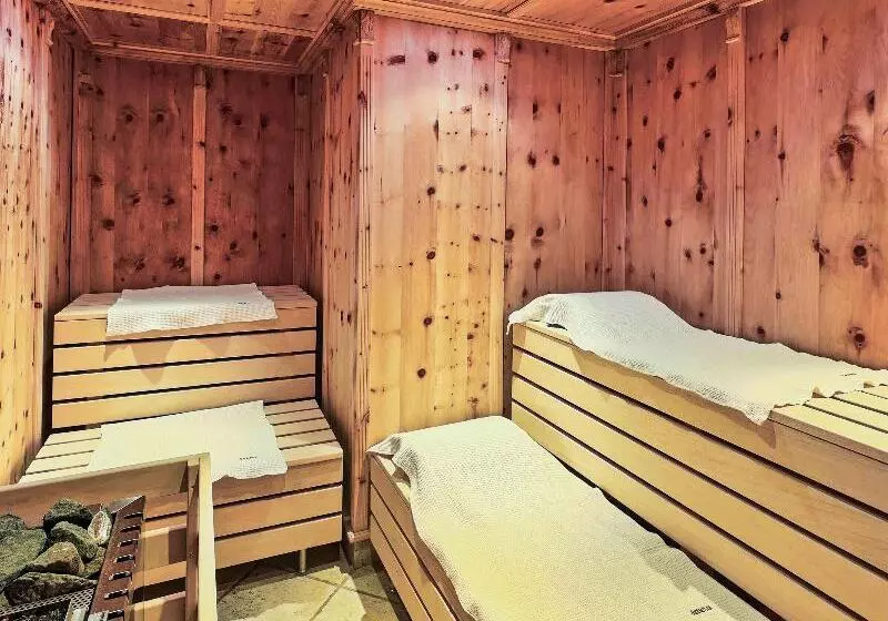 Mercure Sighisoara Binderbubi Hotel & Spa