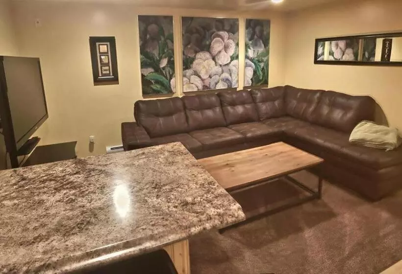 בית מלון כפרי Mountain Sports Inn