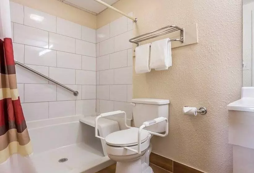 Отель Red Roof Inn Sumter