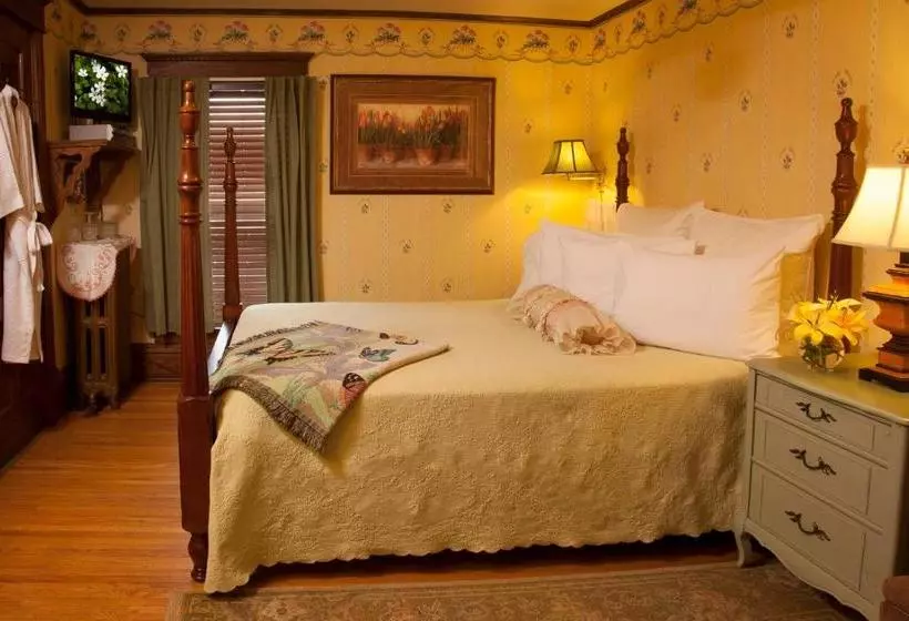 Отель Westby House Inn