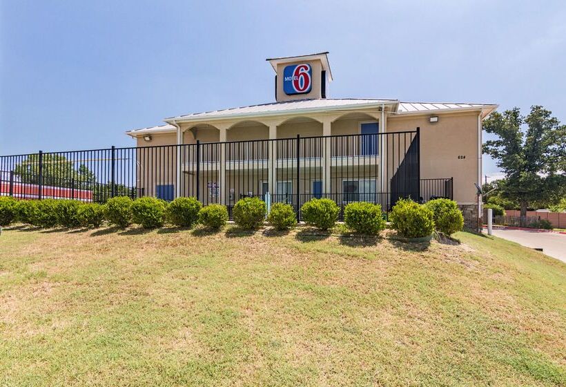 Motel 6azle, Tx