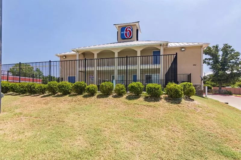Motel 6azle, Tx