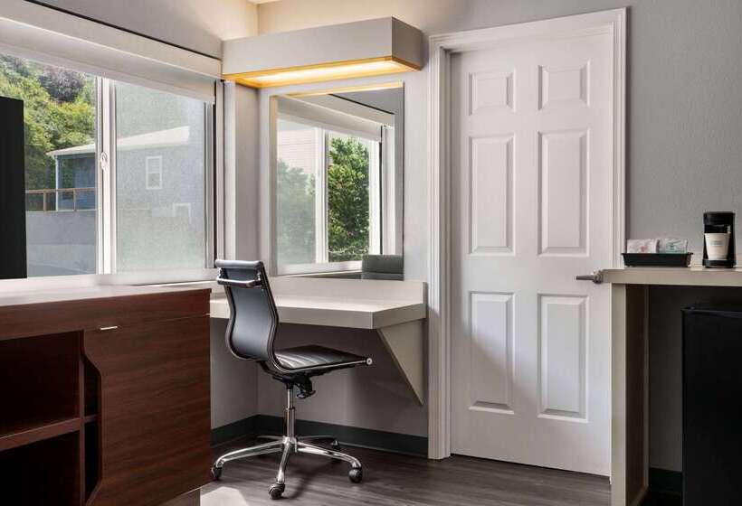 Мотель Travelodge By Wyndham Depoe Bay