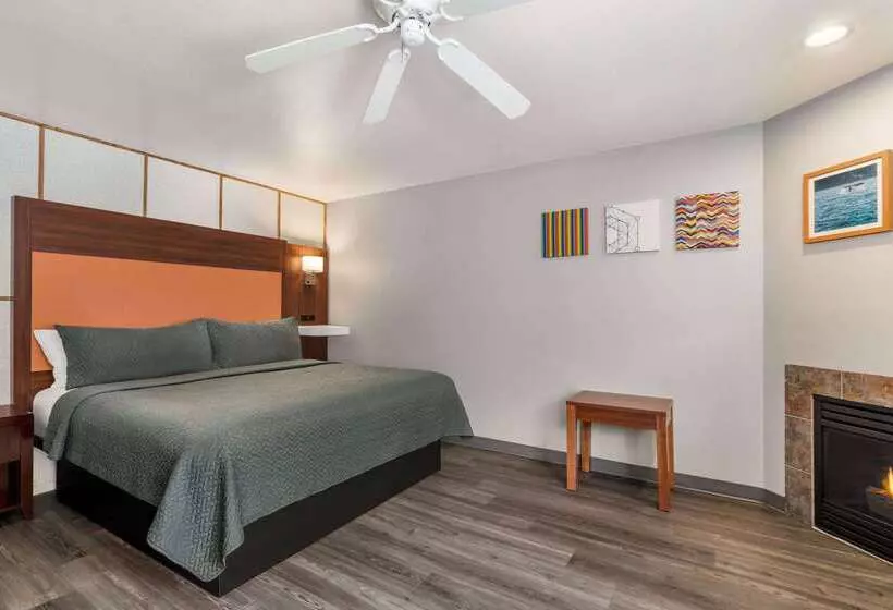 モーテル Travelodge By Wyndham Depoe Bay