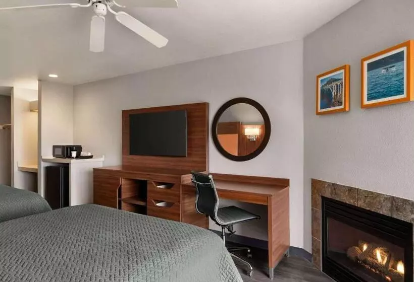 モーテル Travelodge By Wyndham Depoe Bay