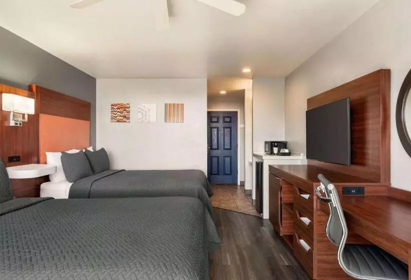 モーテル Travelodge By Wyndham Depoe Bay