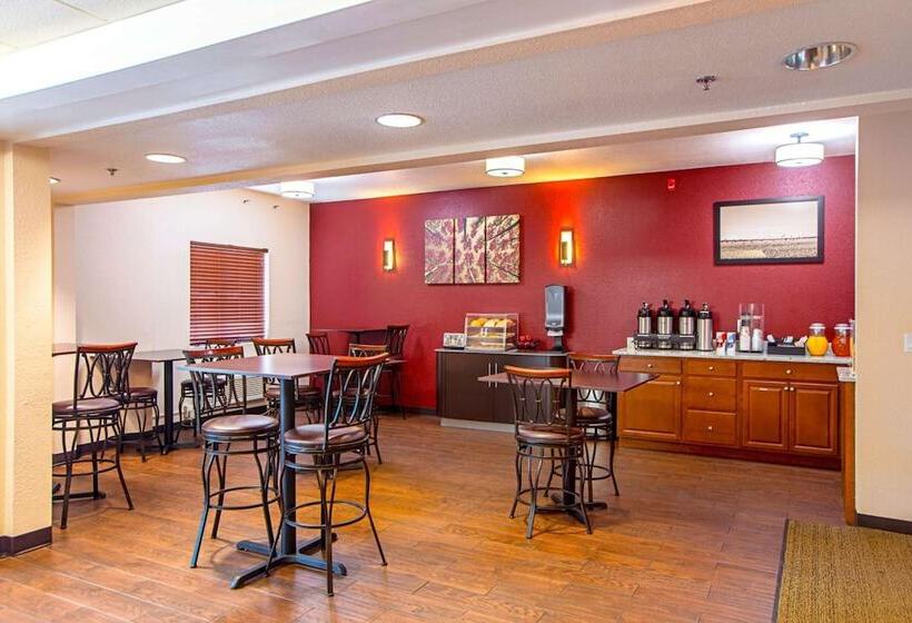 מוטל Seasons Inn Traverse City