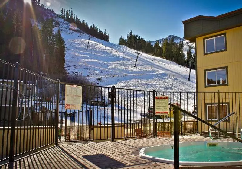 Red Wolf Lodge At Olympic Valley