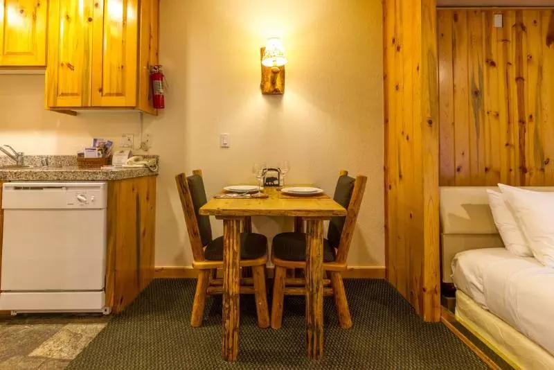 Red Wolf Lodge At Olympic Valley