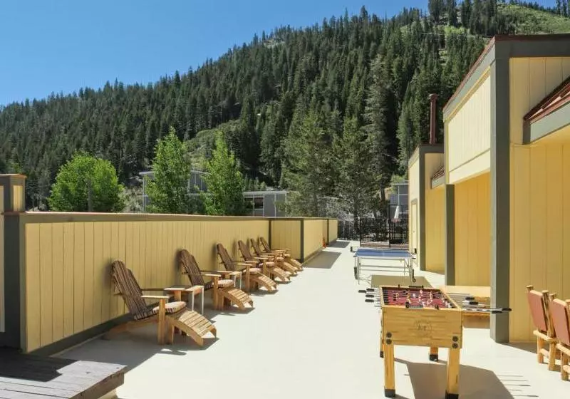Red Wolf Lodge At Olympic Valley