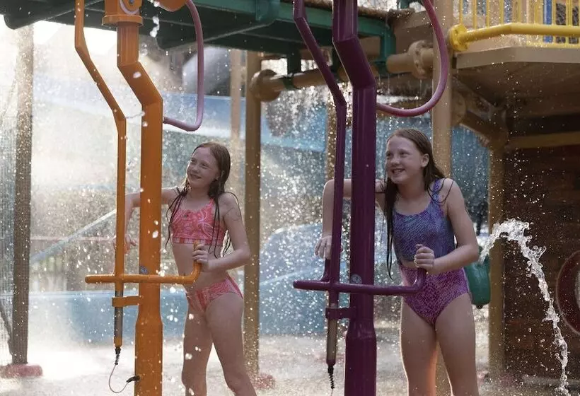 Resort Six Flags Great Escape Lodge & Indoor Waterpark