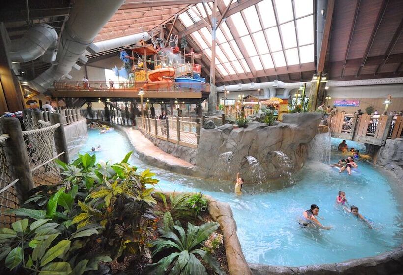 리조트 Six Flags Great Escape Lodge & Indoor Waterpark
