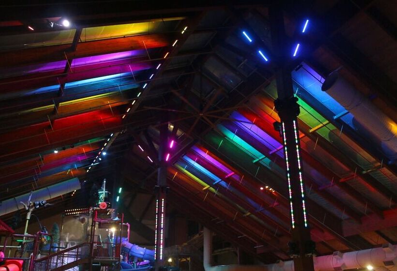 리조트 Six Flags Great Escape Lodge & Indoor Waterpark